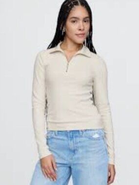Gap Modern Rib Half-Zip Pullover in Chino Beige - M